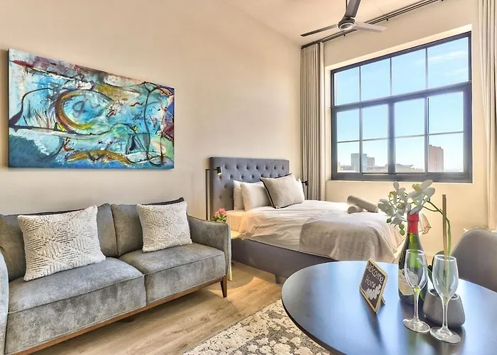 Sunny Haven In The Heart Of The East City W/Parking