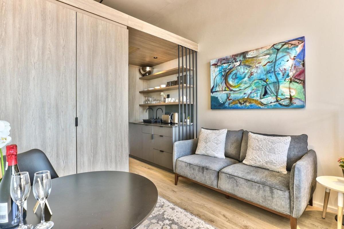 Apartment Sunny Haven In The Heart Of The East W/parking Cape Town