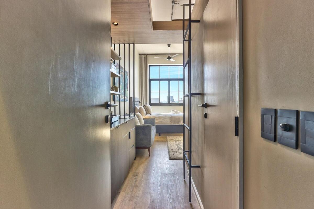 Apartment Sunny Haven In The Heart Of The East W/parking